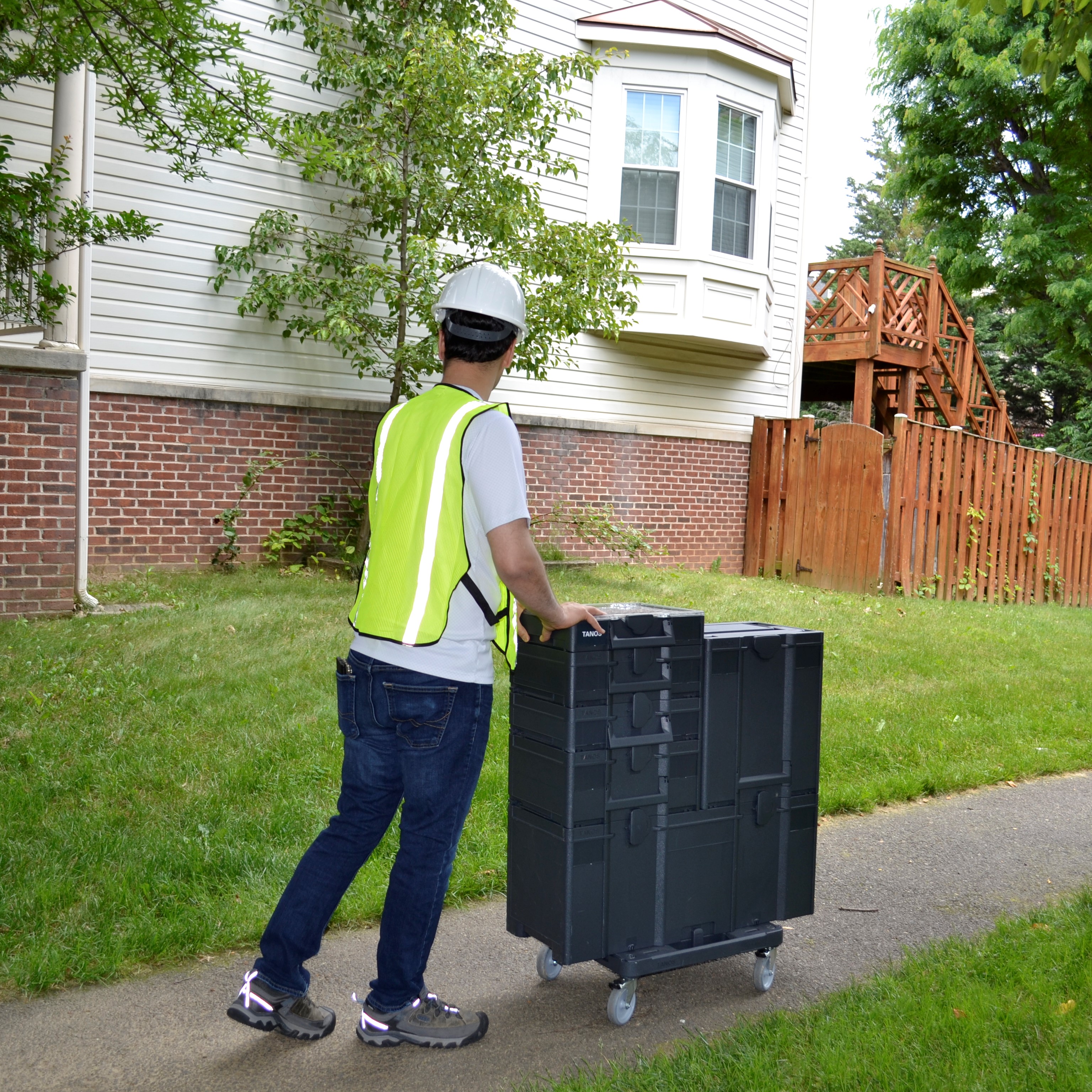 Systainer ABS construction is lightweight yet stable.